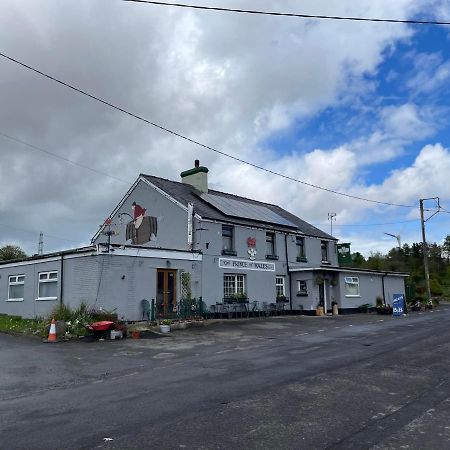 Prince Of Wales Inn Rhymney Экстерьер фото