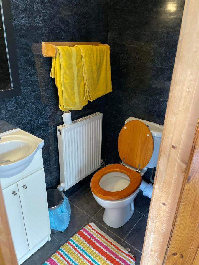 Prince Of Wales Inn Rhymney Экстерьер фото
