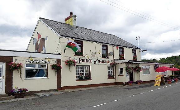 Prince Of Wales Inn Rhymney Экстерьер фото