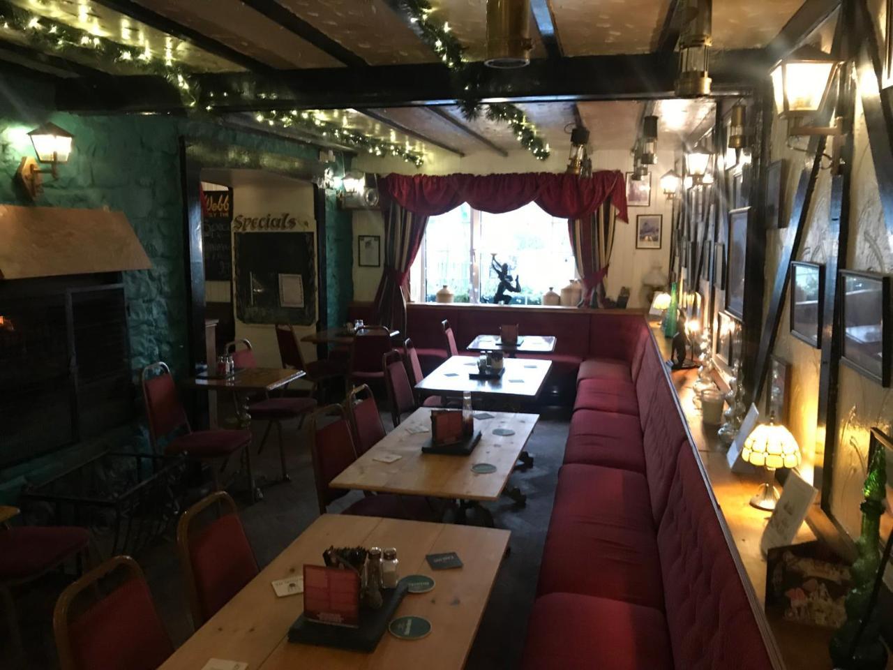 Prince Of Wales Inn Rhymney Экстерьер фото